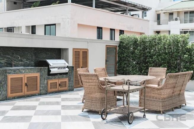 Roof top living area
