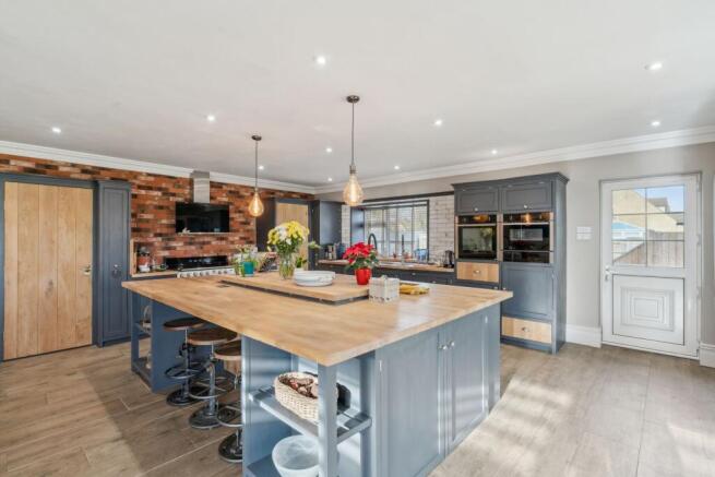 Kitchen/Dining Room