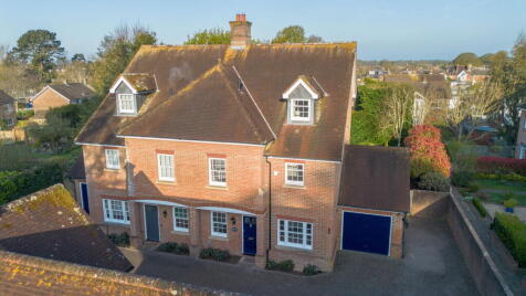 Park Villa, 6 Springfield Park, North Parade, Horsham RH12 2BF