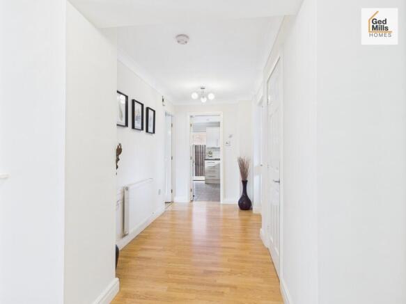 CAM04261G0-PR0077...