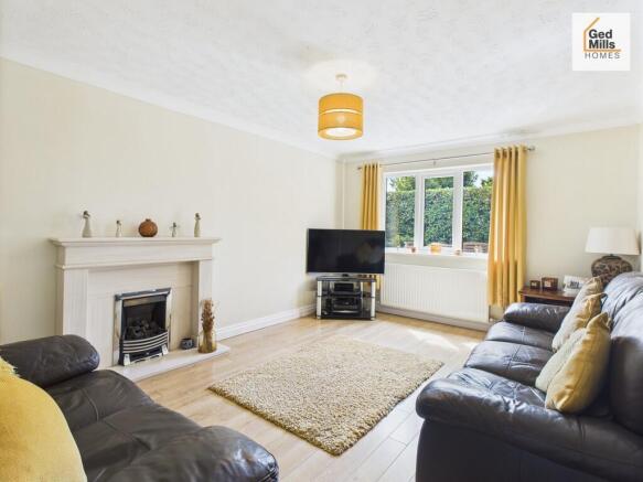 CAM04261G0-PR0077...