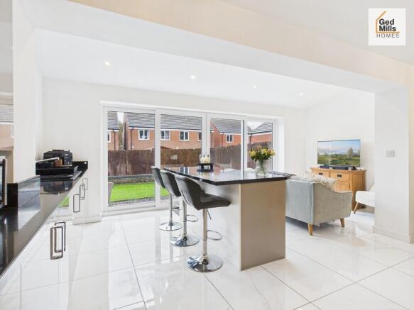 CAM04261G0-PR0113...