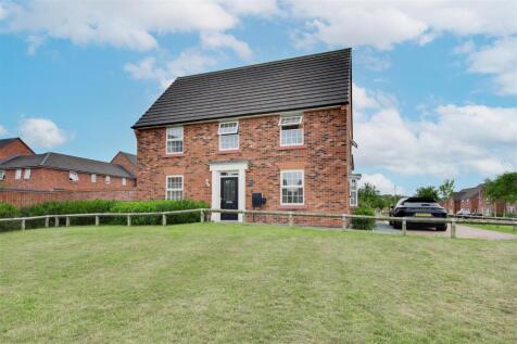 Foden Place, Elworth