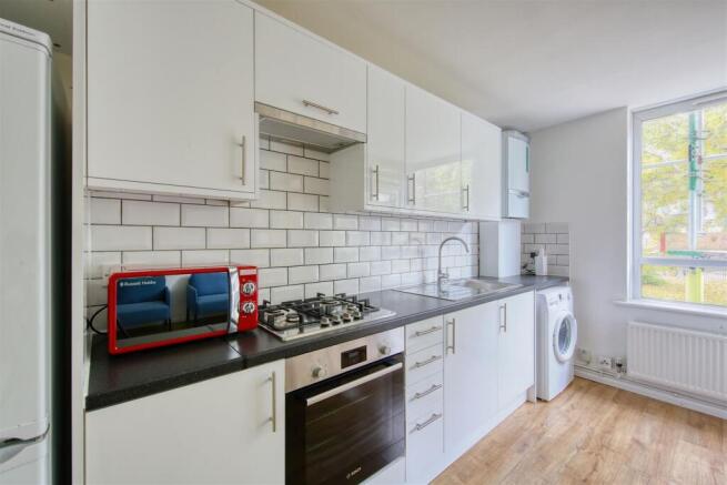 Kitchen 1.jpeg
