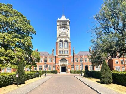 Royal Connaught Drive, Bushey