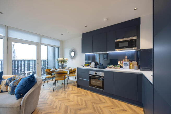 1 bed show apartment