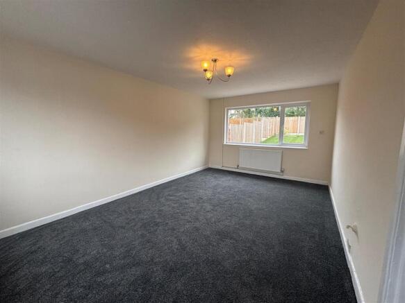 living room 1.jpg