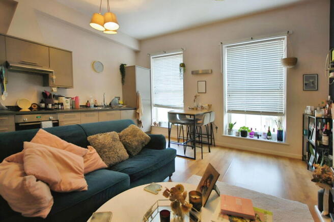Photo 3