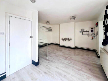 Kingston Road, Epsom, KT19