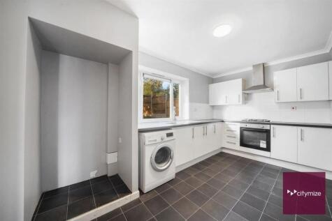 Brocket Way, Chigwell