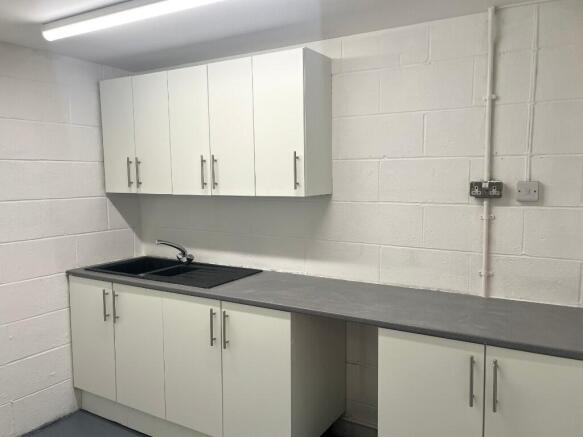 Unit 4 kitchen