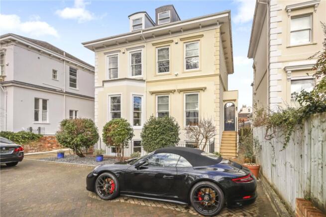 14b Grafton Road