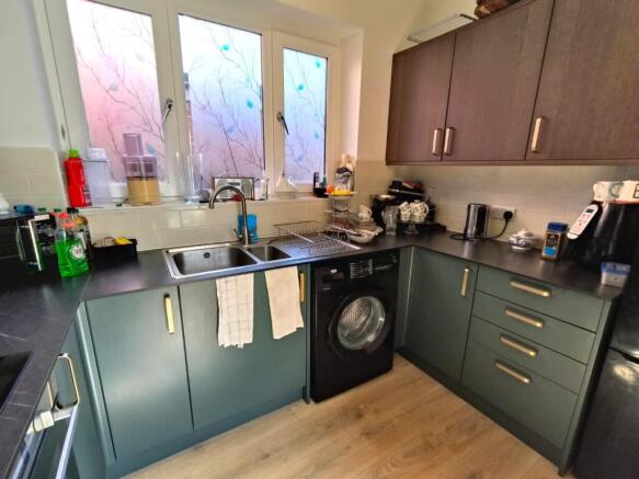 Kitchen 1
