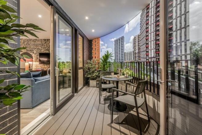 Dagenham Green 2 bed show