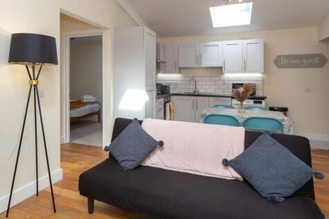 Acre Lane, London, SW2