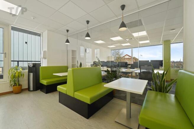 04b418JUS07741 1medium.JPG