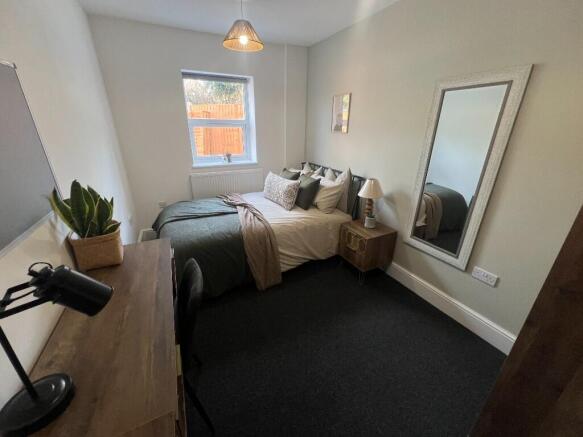 Room 2 - £775 PCM