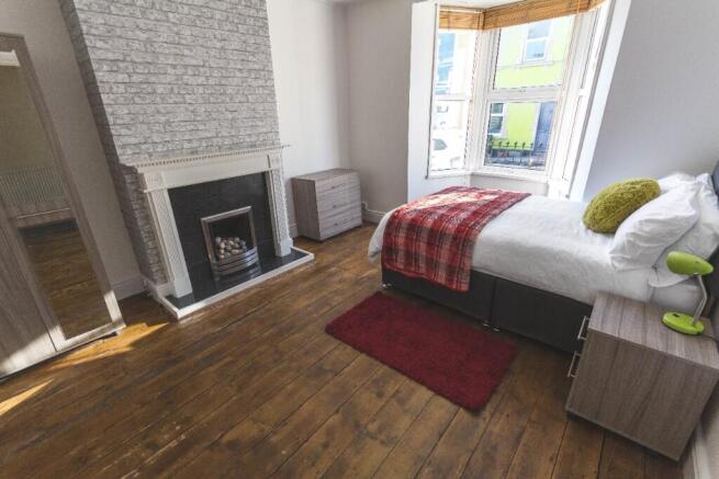 Plum Room @ £795pcm