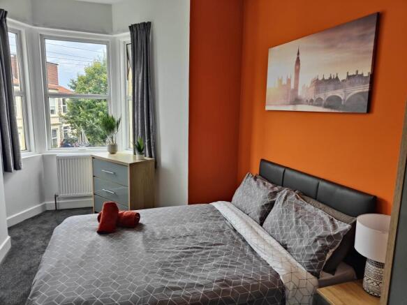 Room 4 @ £625 pcm