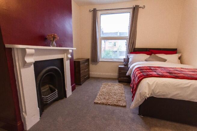 Plum Room @ £800 pcm