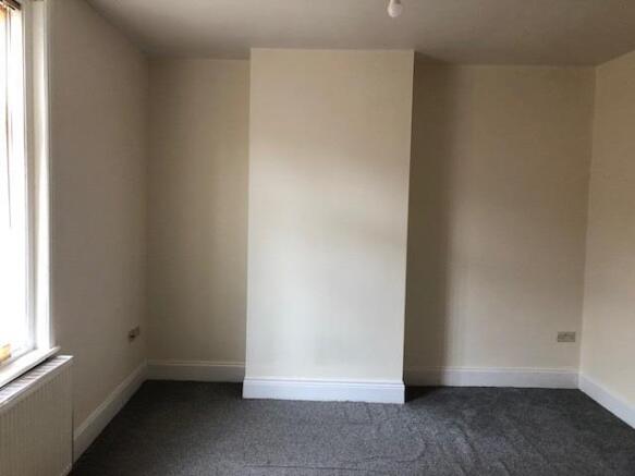 Bedroom 1a.jpg