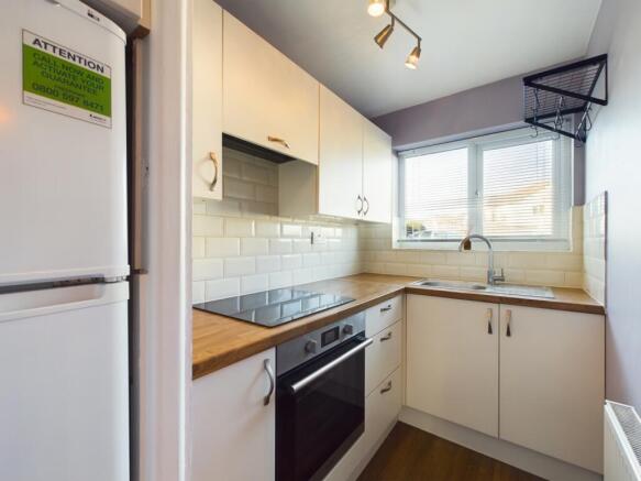 CAM01721G0-PR0046-STILL006