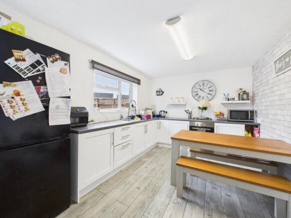 CAM01740G0-PR0467-STILL005