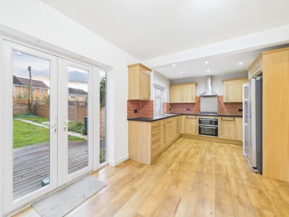 CAM01740G0-PR0468-STILL002