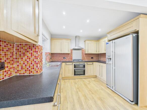 CAM01740G0-PR0468-STILL003