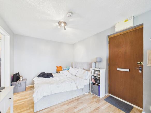 CAM01740G0-PR0377-STILL003