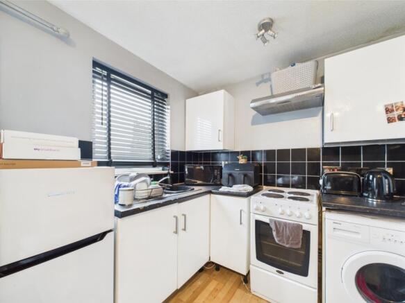 CAM01740G0-PR0377-STILL005