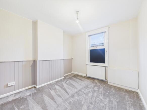 CAM03062G0-PR0220-STILL001