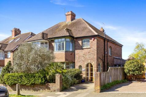 Holmes Avenue, Hove, BN3