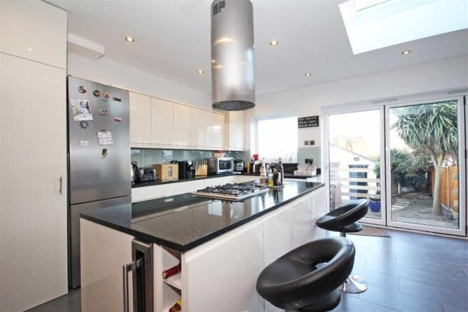 Kitchen diner 2.jpg