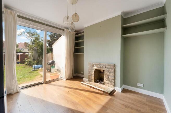 PHYLLIS AVENUE (6).jpg