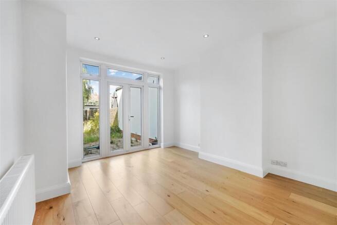 GRASMERE AVENUE (4).jpg