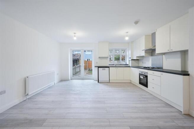 BELMONT AVENUE (1).jpg