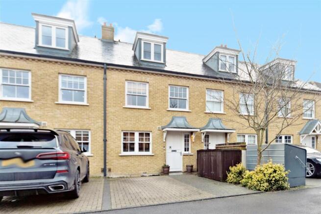 Pilgrim Close