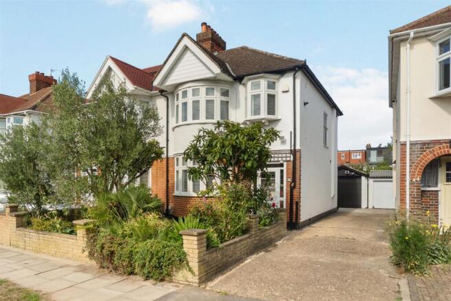 Buckleigh Avenue  SW20