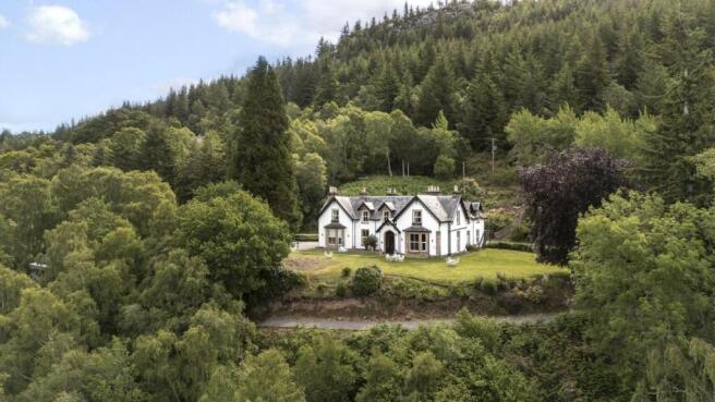 Foyers Lodge