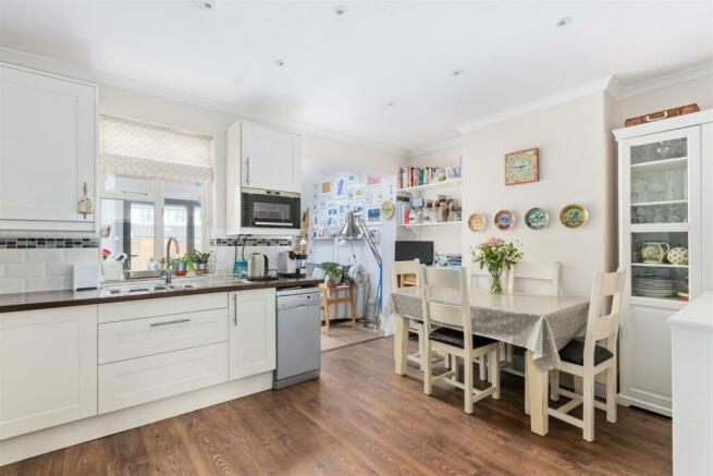 Kitchen/Dining Room