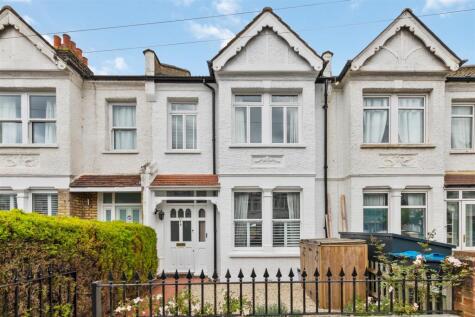 Prince Georges Avenue, Raynes Park