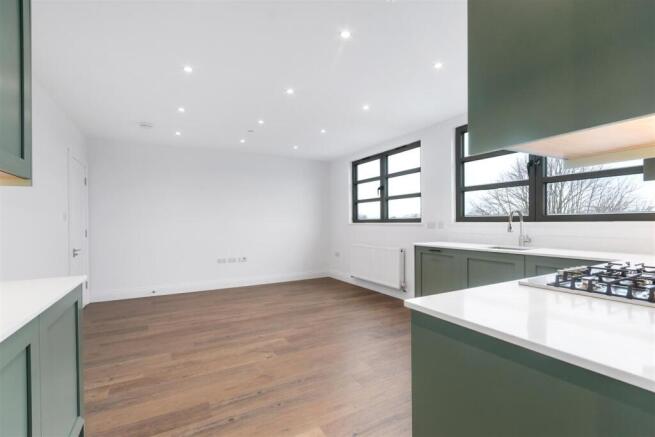 Open Plan Kitchen & Living