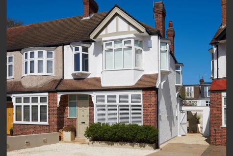 19 Oakway, Raynes Park
