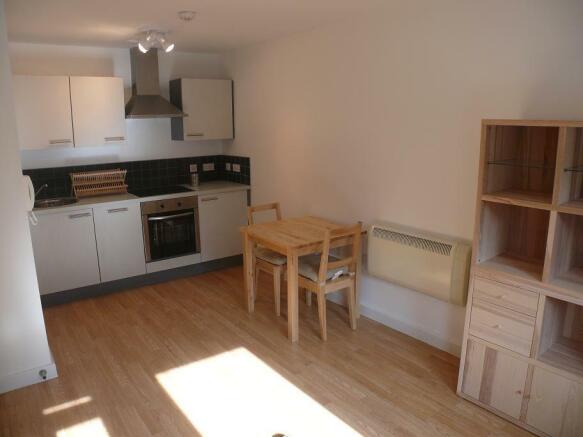 OPEN PLAN LOUNGE/KITCHEN