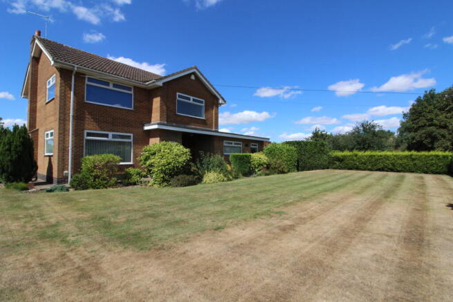 Spacious well presented house with lovely views o