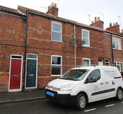 Delightful terraced house with a modern feel
