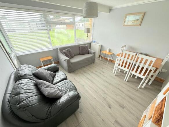 Living room / Dining room