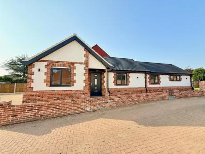 Bulmer Lane, Winterton-on-Sea