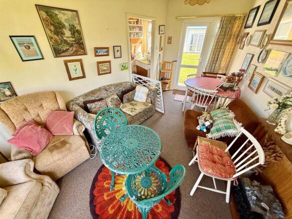 Living/Dining Room